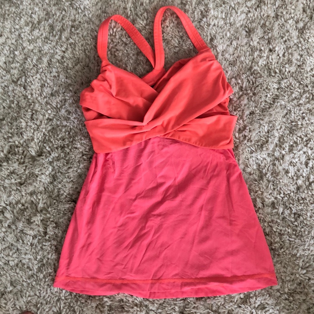 Lululemon tank